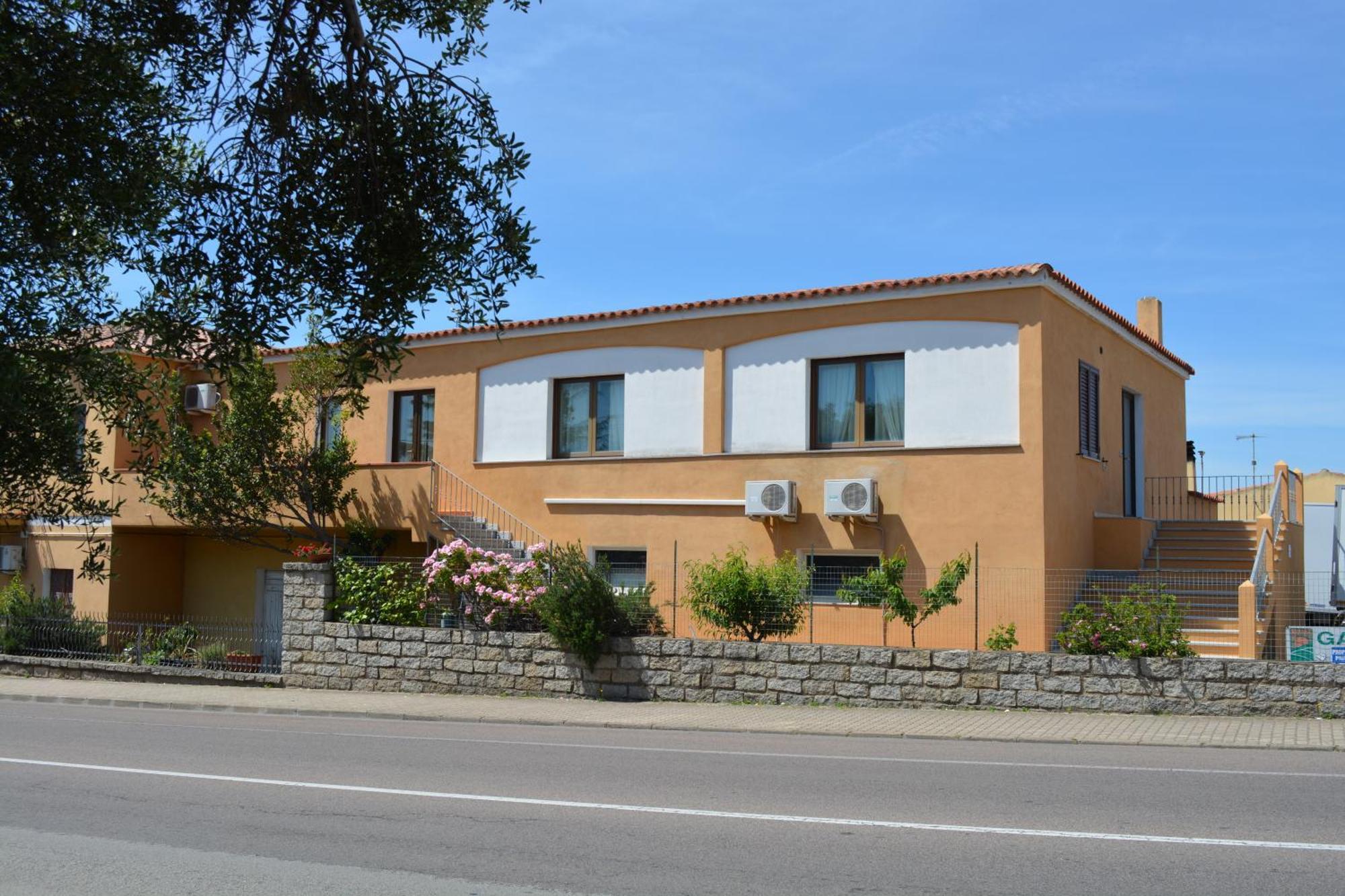 Gallura Affittacamere Арцахена Екстериор снимка