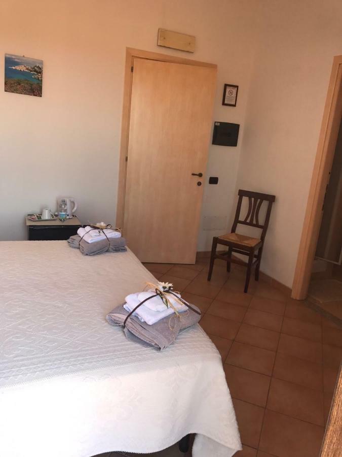 Gallura Affittacamere Арцахена Екстериор снимка